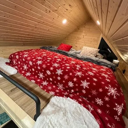 Challet44 Есеник Экстерьер фото